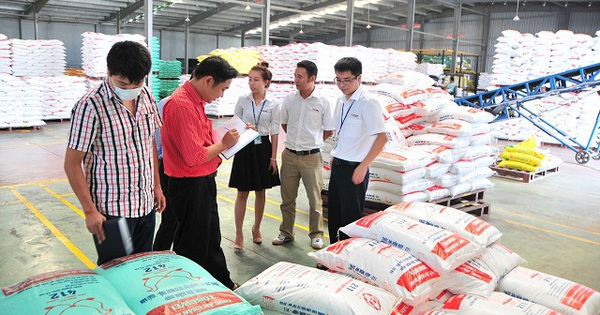 Kiểm tra thức ăn cho gia súc